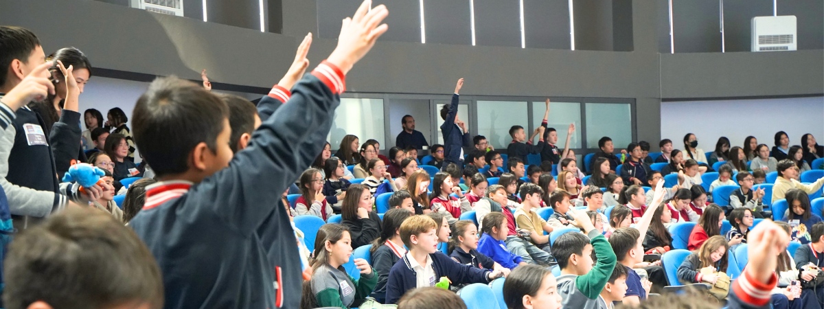 By the Order of Curiosity: Involvement of students with thematic challenges Owlypia